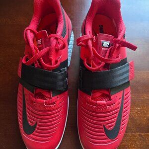 NIKE ROMALEOS 3 WEIGHTLIFTING SHOES Red/Black 852933-603 Size 7.5 *RARE*